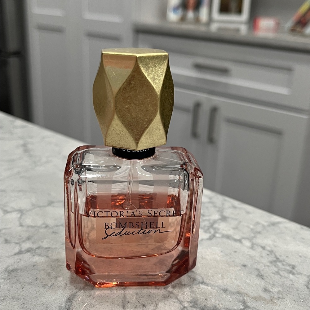 Victoria Secret Bombshell Seduction Eau de Parfum 1 oz
